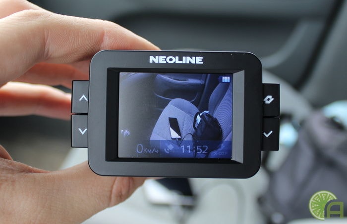Экран Neoline X-COP 9000с