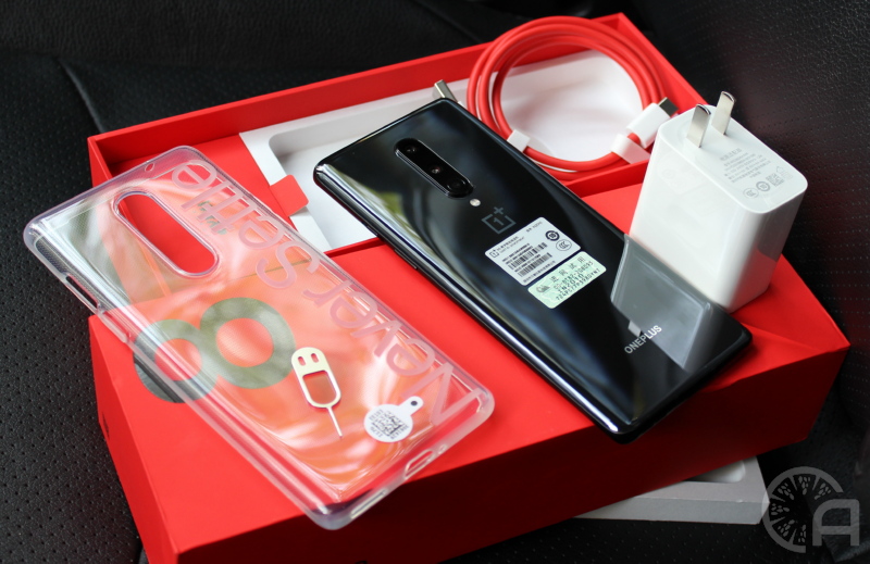 Комплект OnePlus 8